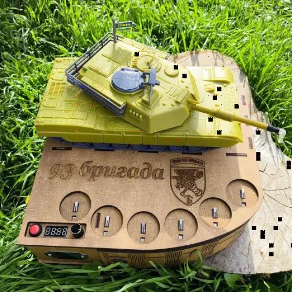 танк 1